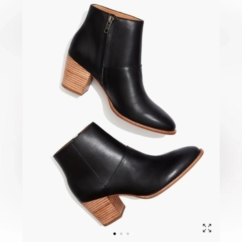 Madewell Black Ankle Boots with Tan Heel - Picture 1 of 12